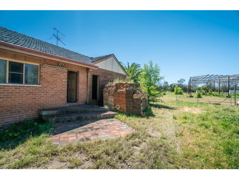 15 Devonshire Road, Rossmore NSW 2557