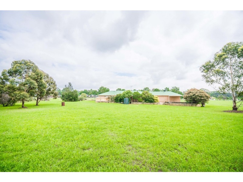 8 Medich Pl, Bringelly NSW 2556