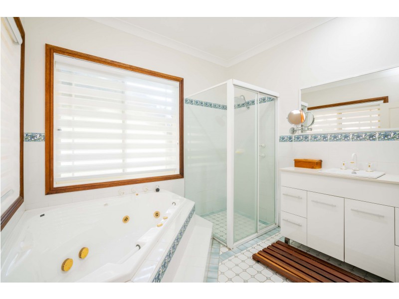 22 Sickles Drive, Grasmere NSW 2570