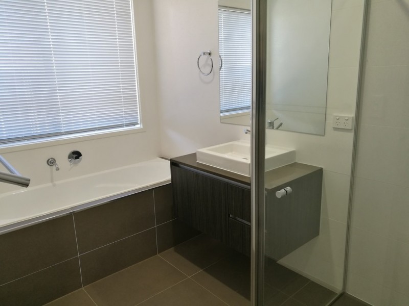 63 Goodluck Cct, Cobbitty NSW 2570