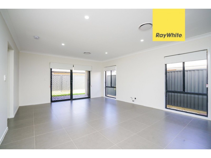 10 Goodluck Circuit, Cobbitty NSW 2570