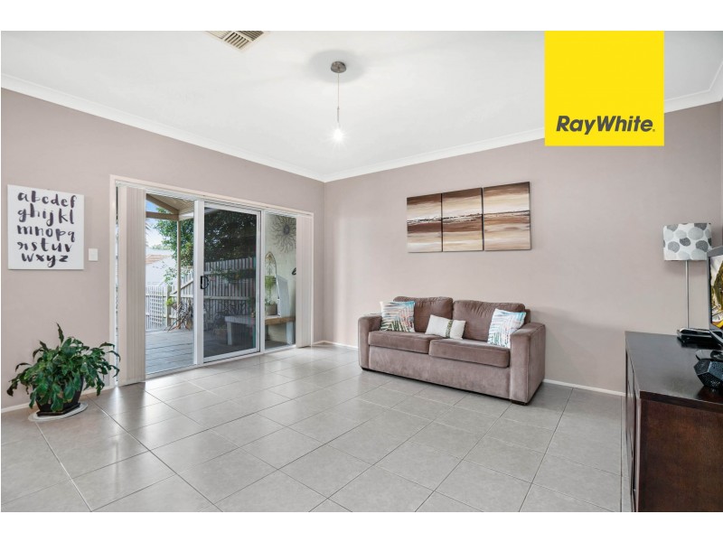 3 Gilbert St, Elderslie NSW 2570