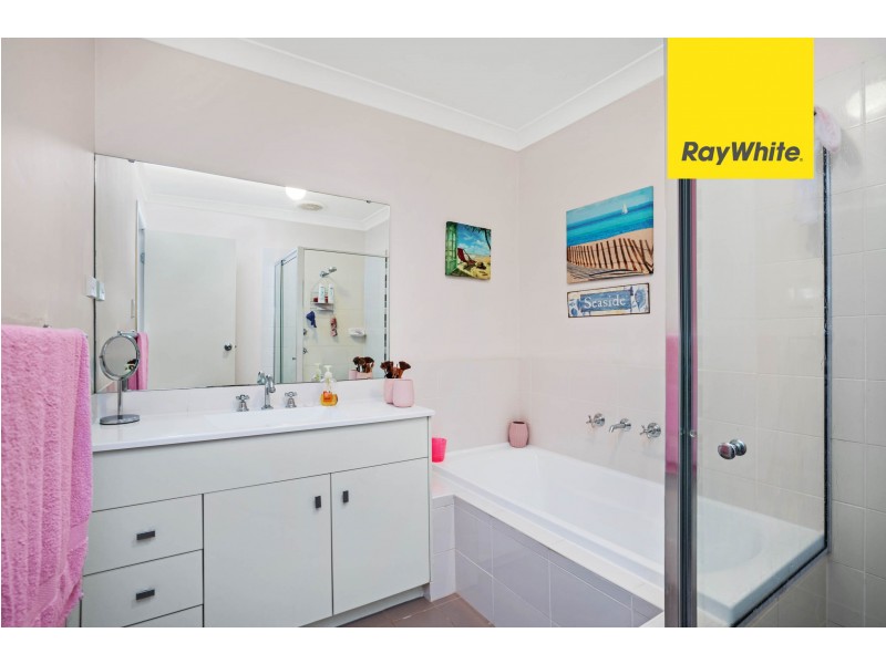 3 Gilbert St, Elderslie NSW 2570