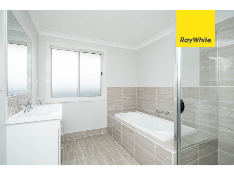 13 Signal St, Werrington NSW 2747