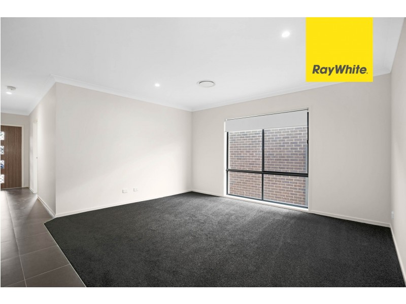 38 Goodluck Circuit, Cobbitty NSW 2570