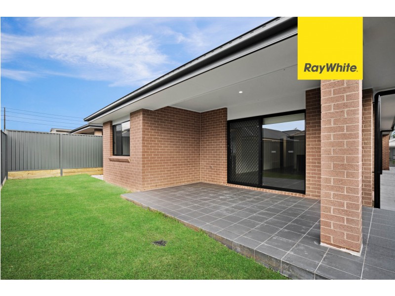 38 Goodluck Circuit, Cobbitty NSW 2570