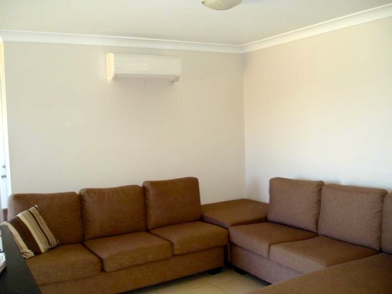 15 Lang Shan St, Spring Farm NSW 2570