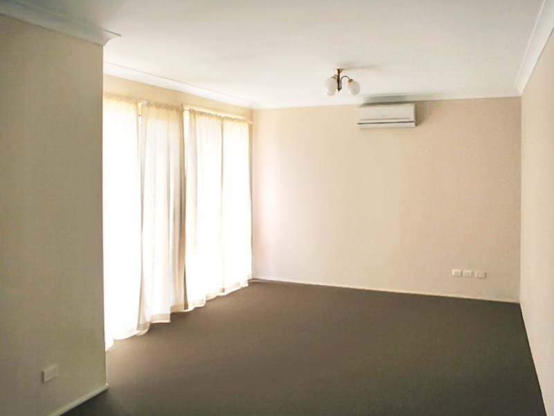 11 Taralga St, Prestons NSW 2170