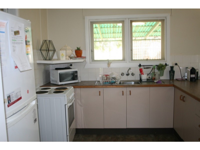 15 Brigalow Avenue, Camden South NSW 2570