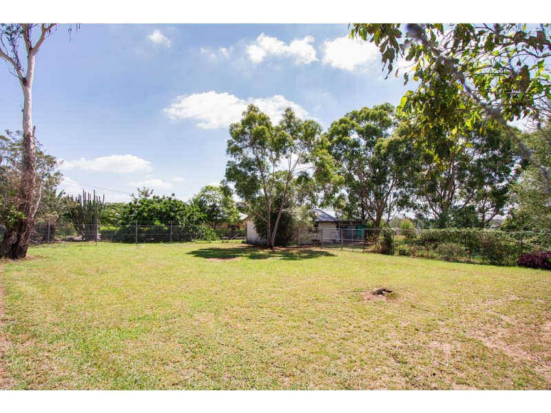 130 Avon Rd, Bringelly NSW 2556