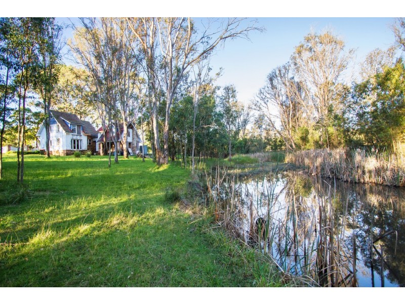 44 Findley Rd, Bringelly NSW 2556