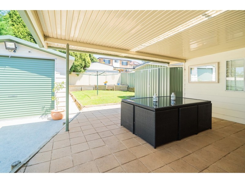 40 Glamis St, Kingsgrove NSW 2208