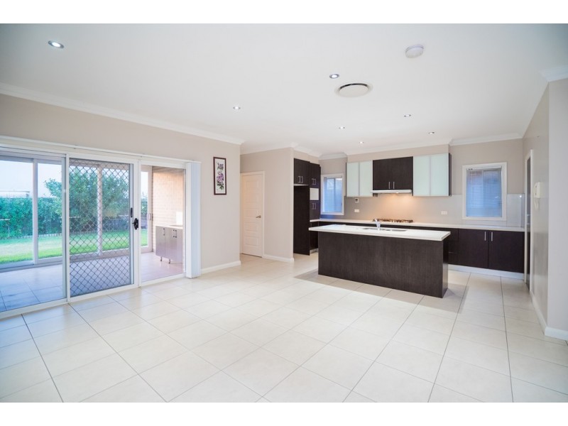103 Sir Warwick Fairfax Drive, Harrington Park NSW 2567