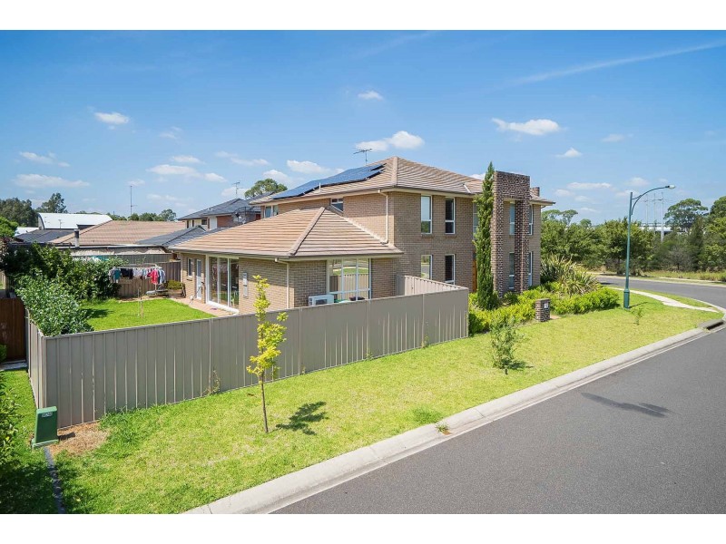 103 Sir Warwick Fairfax Drive, Harrington Park NSW 2567
