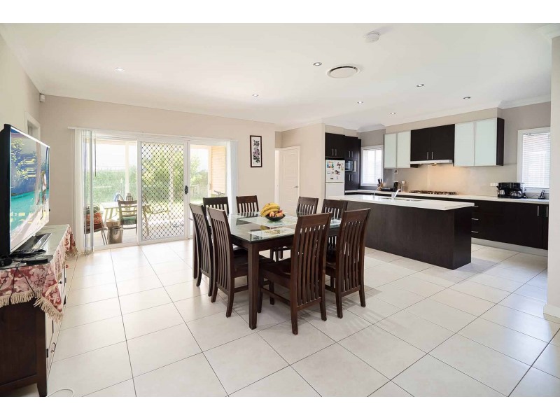 103 Sir Warwick Fairfax Drive, Harrington Park NSW 2567