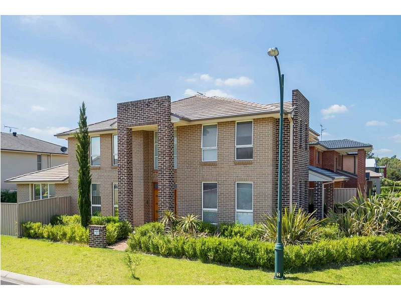103 Sir Warwick Fairfax Drive, Harrington Park NSW 2567
