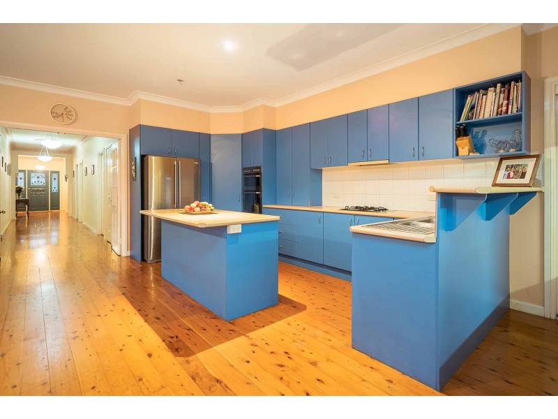 18 Purcell St, Elderslie NSW 2570