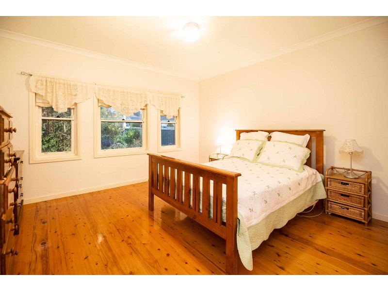 18 Purcell St, Elderslie NSW 2570