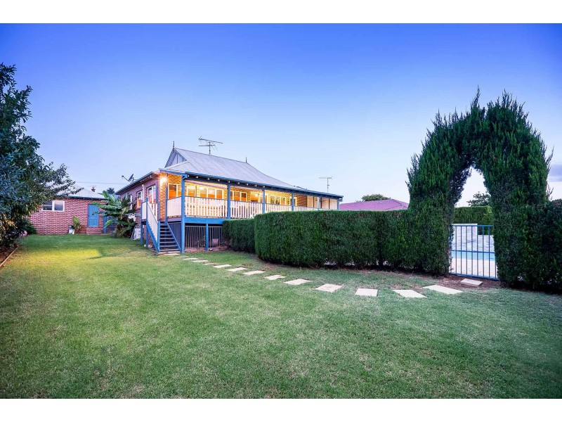 18 Purcell St, Elderslie NSW 2570