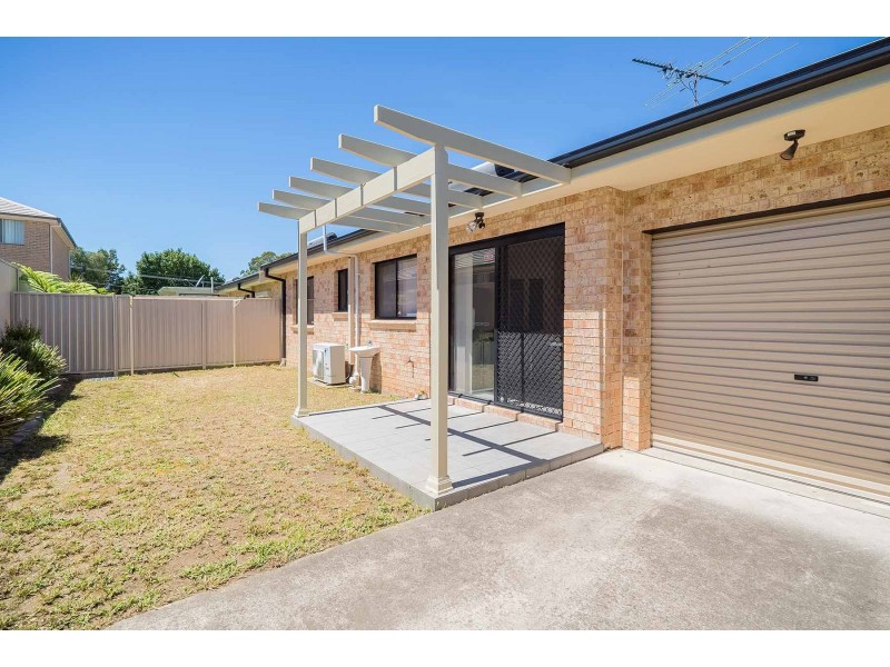 2/146 Picnic Point Road, Picnic Point NSW 2213