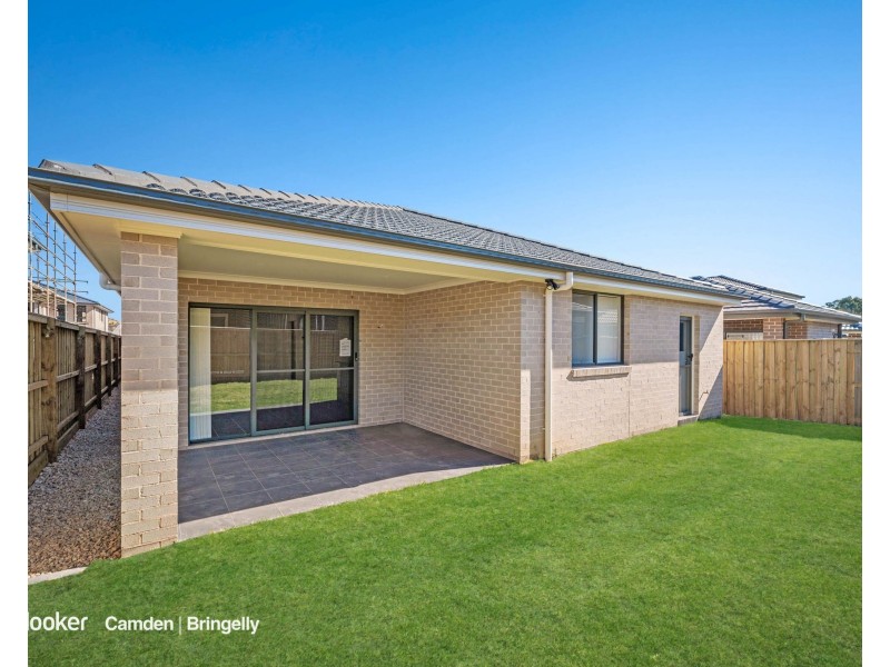 16 Beckhaus Street, Gregory Hills NSW 2557