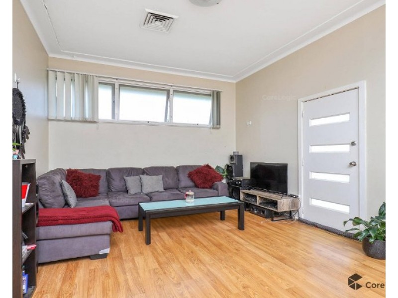 2 College Road, Campbelltown NSW 2560