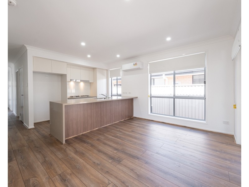 2 Cain Ave, Gregory Hills NSW 2557