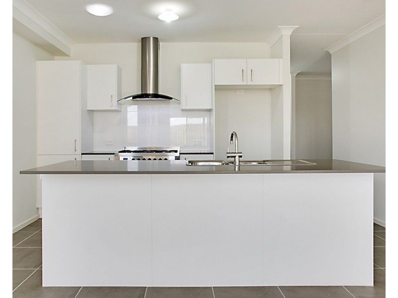 12 Parrott Street, Elderslie NSW 2570