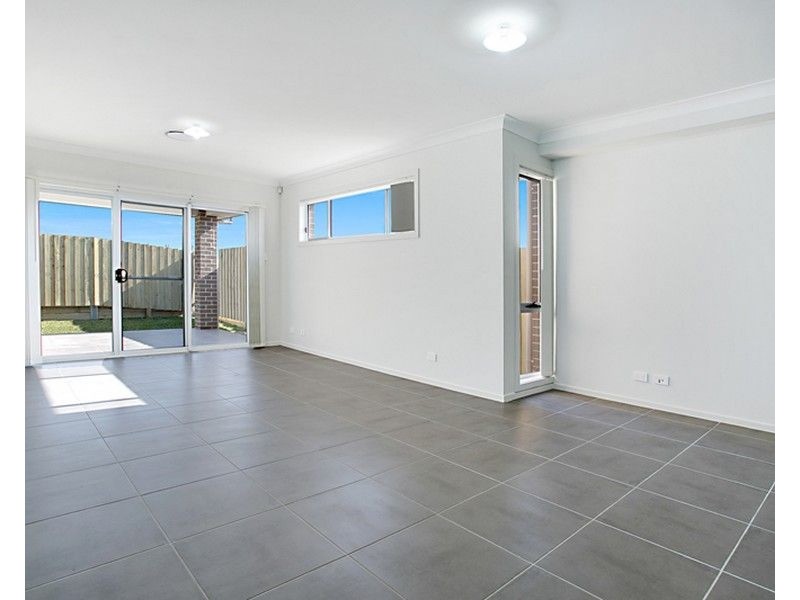 12 Parrott Street, Elderslie NSW 2570