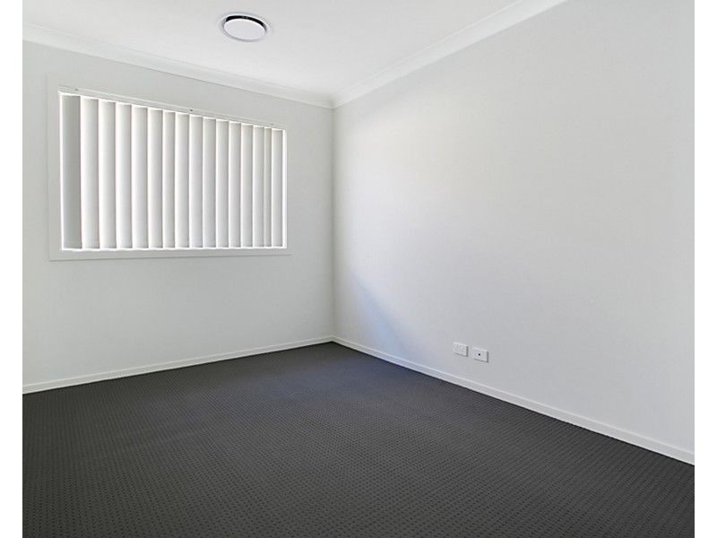 12 Parrott Street, Elderslie NSW 2570