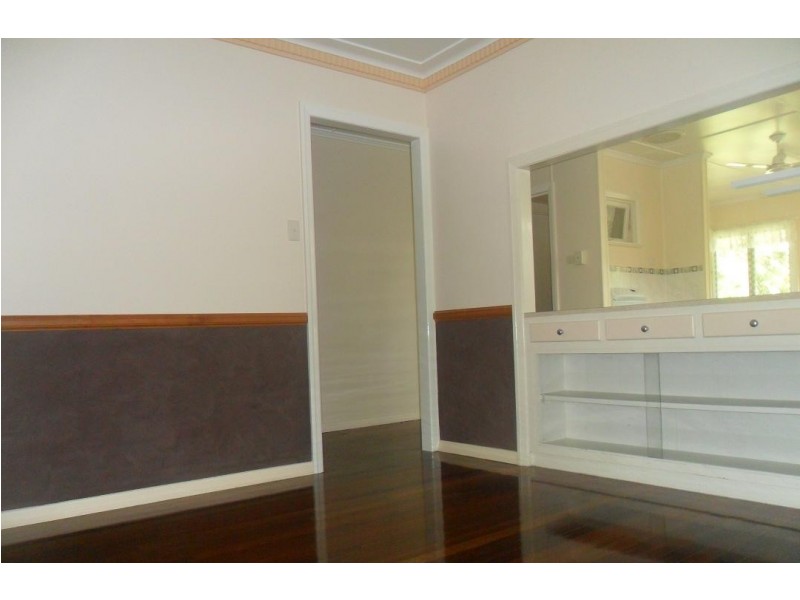 12 Lloyd Street, Walkervale QLD 4670