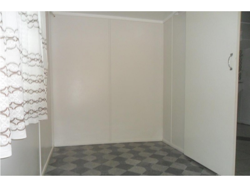 12 Lloyd Street, Walkervale QLD 4670