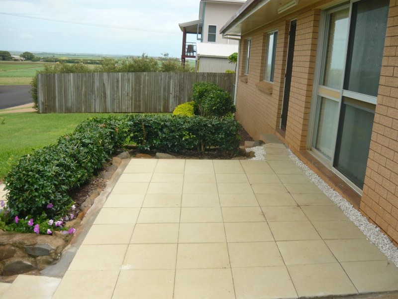 3 Linden Crescent, Qunaba QLD 4670