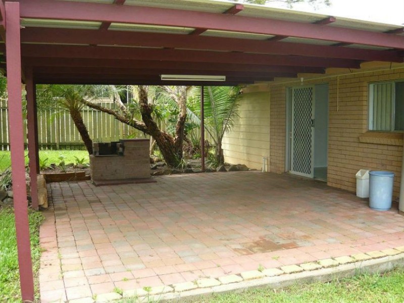 3 Linden Crescent, Qunaba QLD 4670