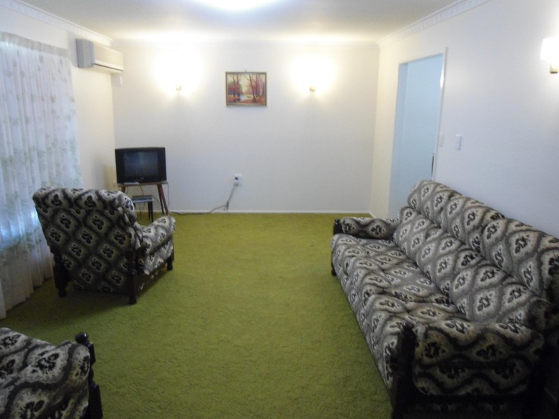 94 Boundary St, Walkervale QLD 4670