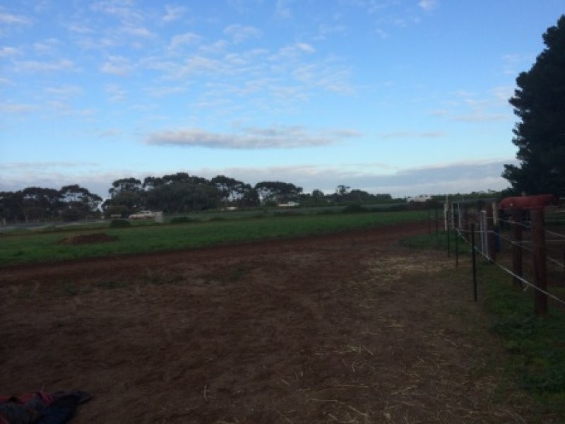 15 Artesian Road, Two Wells SA 5501