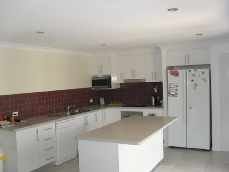 1 Gillespie Street, Moura QLD 4718