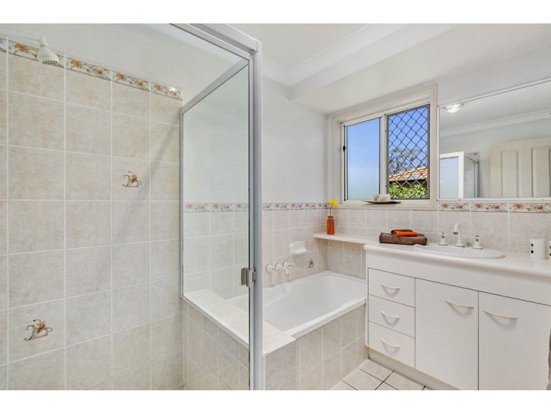 6 SERENA COURT, Birkdale QLD 4159