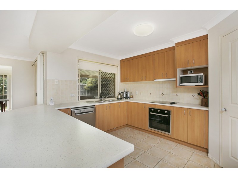 25 HILLIARDS PARK DRIVE, Wellington Point QLD 4160