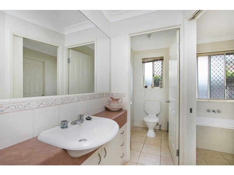 25 HILLIARDS PARK DRIVE, Wellington Point QLD 4160