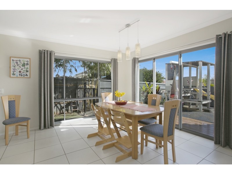 19 Hoskins Drive, Wellington Point QLD 4160