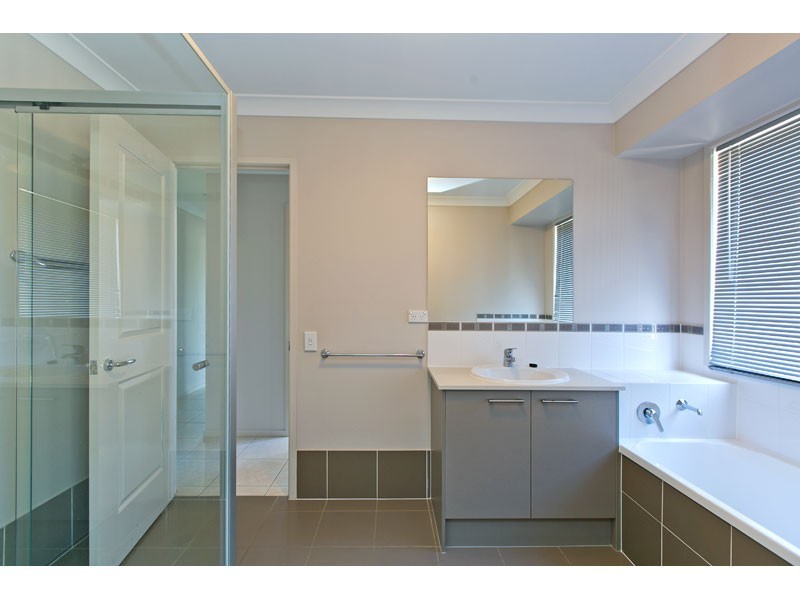 7a Delancy Street, Cleveland QLD 4163