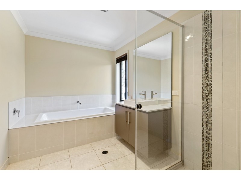 44 Poloni Place, Wellington Point QLD 4160