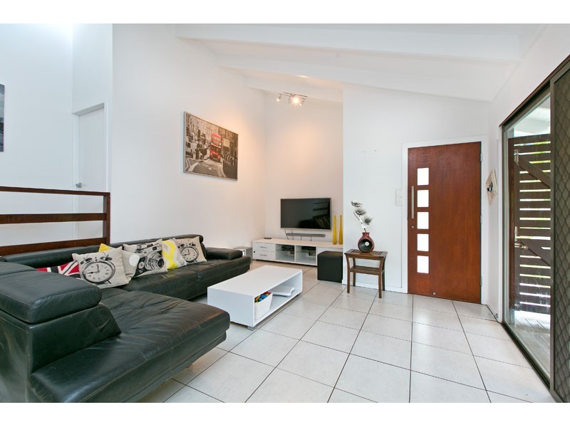 24 Sandpiper Street, Wellington Point QLD 4160