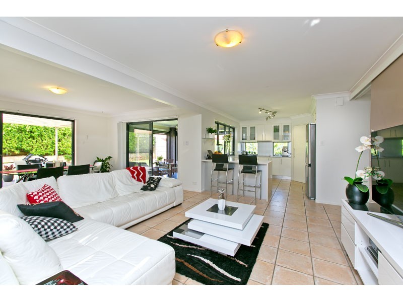 18 PLANTATION PLACE, Wellington Point QLD 4160