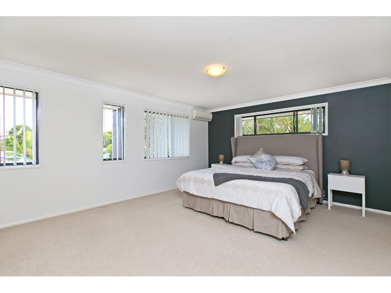 18 PLANTATION PLACE, Wellington Point QLD 4160