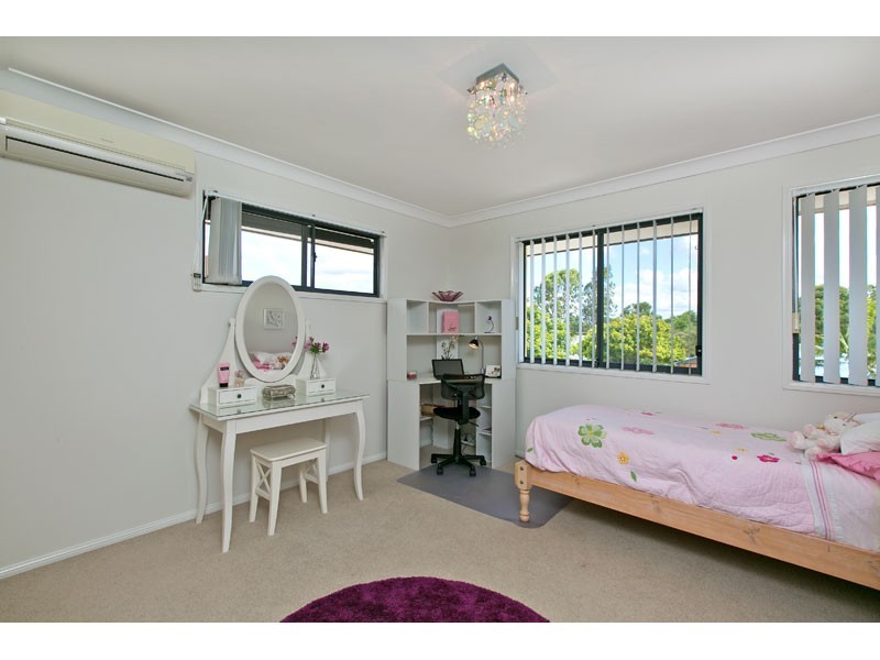 18 PLANTATION PLACE, Wellington Point QLD 4160