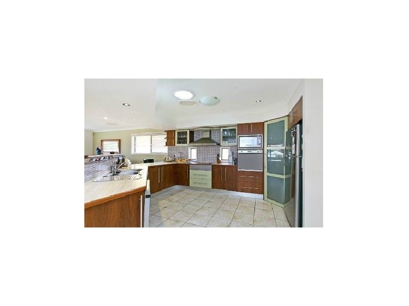 583 Main Road, Wellington Point QLD 4160