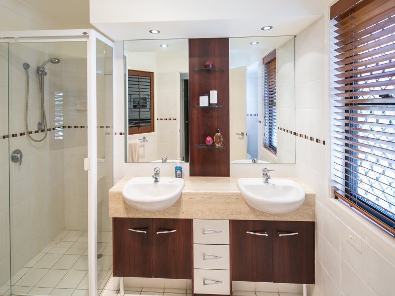 583 Main Road, Wellington Point QLD 4160