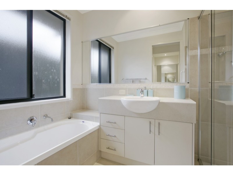 585 Main rd, Wellington Point QLD 4160